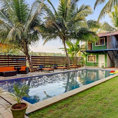 Treebo Morjim Banyan Resort Exterior foto