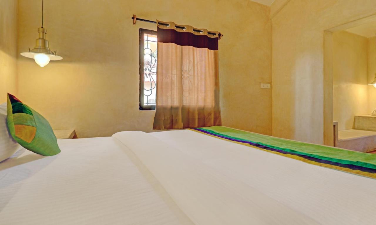Treebo Morjim Banyan Resort Exterior foto