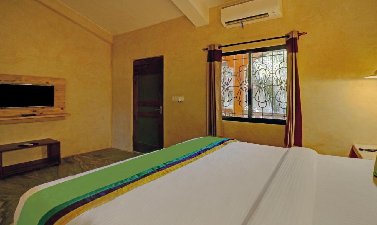 Treebo Morjim Banyan Resort Exterior foto