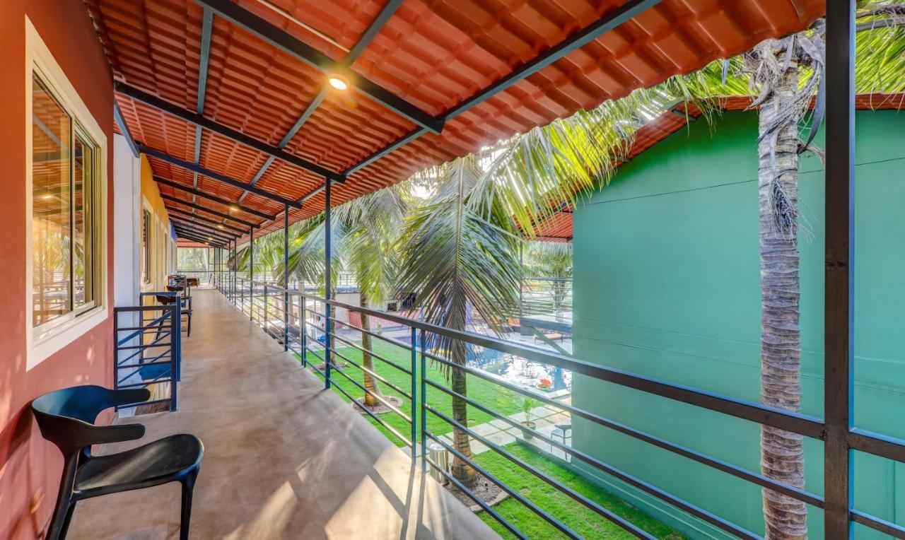 Treebo Sava Resort Morjim Exterior foto